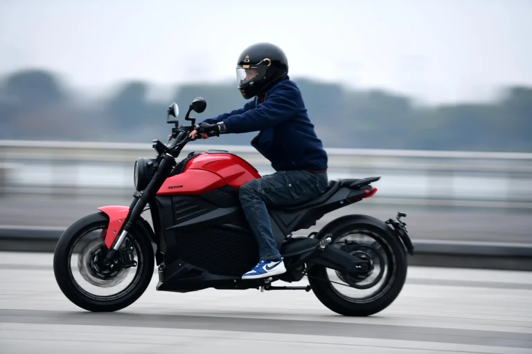 Rezon Bohemia E Motorcycle E Motorrad 10